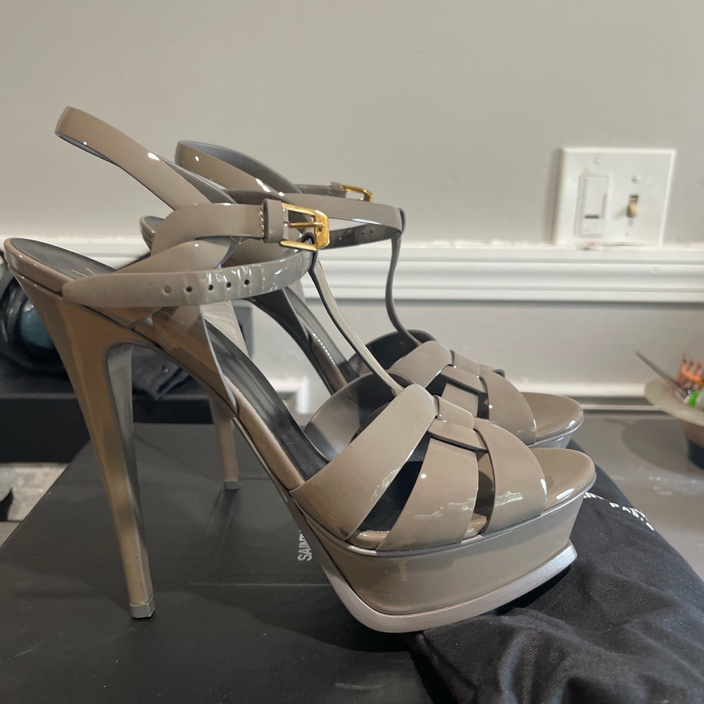 Ysl tribute patent leather heels  401/2
